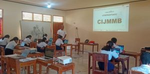 Pantang Menyerah, Siswa SMPN 7 Welak Tempuh Jarak Jauh Demi TKA yang Lancar dan Aman”